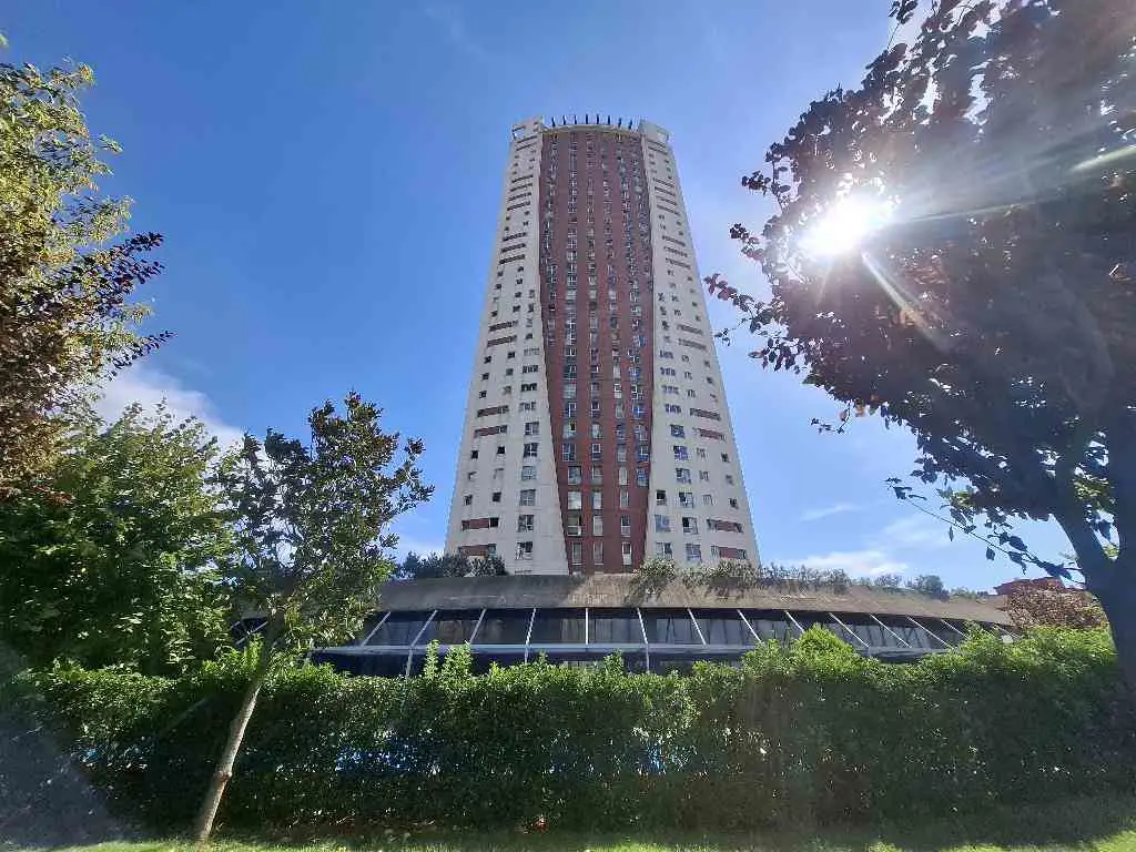 KENTPLUS CENTRUM SİTESİNDE 1+1 FULL EŞYALI, DENİZ MANZARALI MARMARA ÜNİVERSİTESİNİN YANINDA KİRALIK