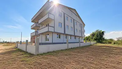 YALOVA ALTINOVA TERSANELER BÖLGESİNE YAKIN  KOMPLE SATILIK BİNA