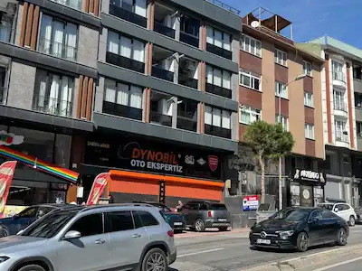 ÇEKMEKÖY ÇAVUŞBAŞI CADDESİNDE ASMA KATLI DÜKKAN KİRALIK