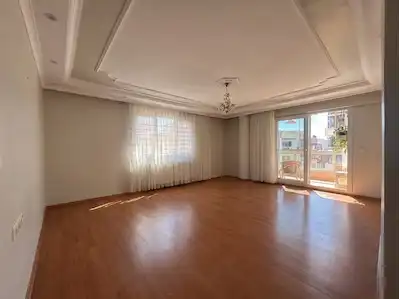 BUCA KOZAĞAÇ MAHALLESİ’NDE ARA KAT 3+1 160 M² SATILIK DAİRE