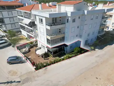 SARIMSAKLI’DA KISMİ DENİZ MANZARALI, BAHÇELİ SATILIK 3+1 DAİRE