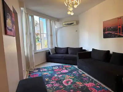 REMAX RİNA'DAN SOLİ SAHİL SİTESİNDE EŞYALI 1+1