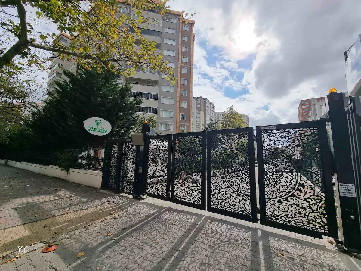ADNAN KAHVECİ KARDELEN SİTESİ BÜYÜK TİP KİRALIK 3+1 ARAKAT DAİRE