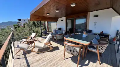 Gündoğan'da Eşsiz Bir Yaşam: 180° Panoramik Deniz Manzaralı Ultra Lüks 4+1 Villa
