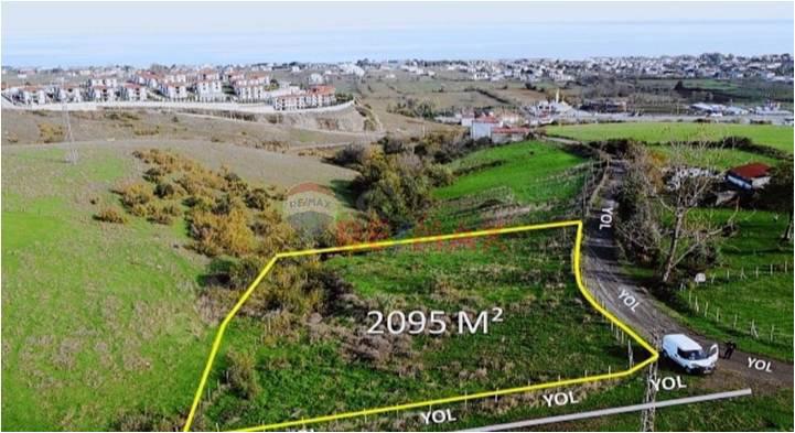 ERENKÖYDE  ATA VADI VİLLALARI YANI FULL DENIZ 