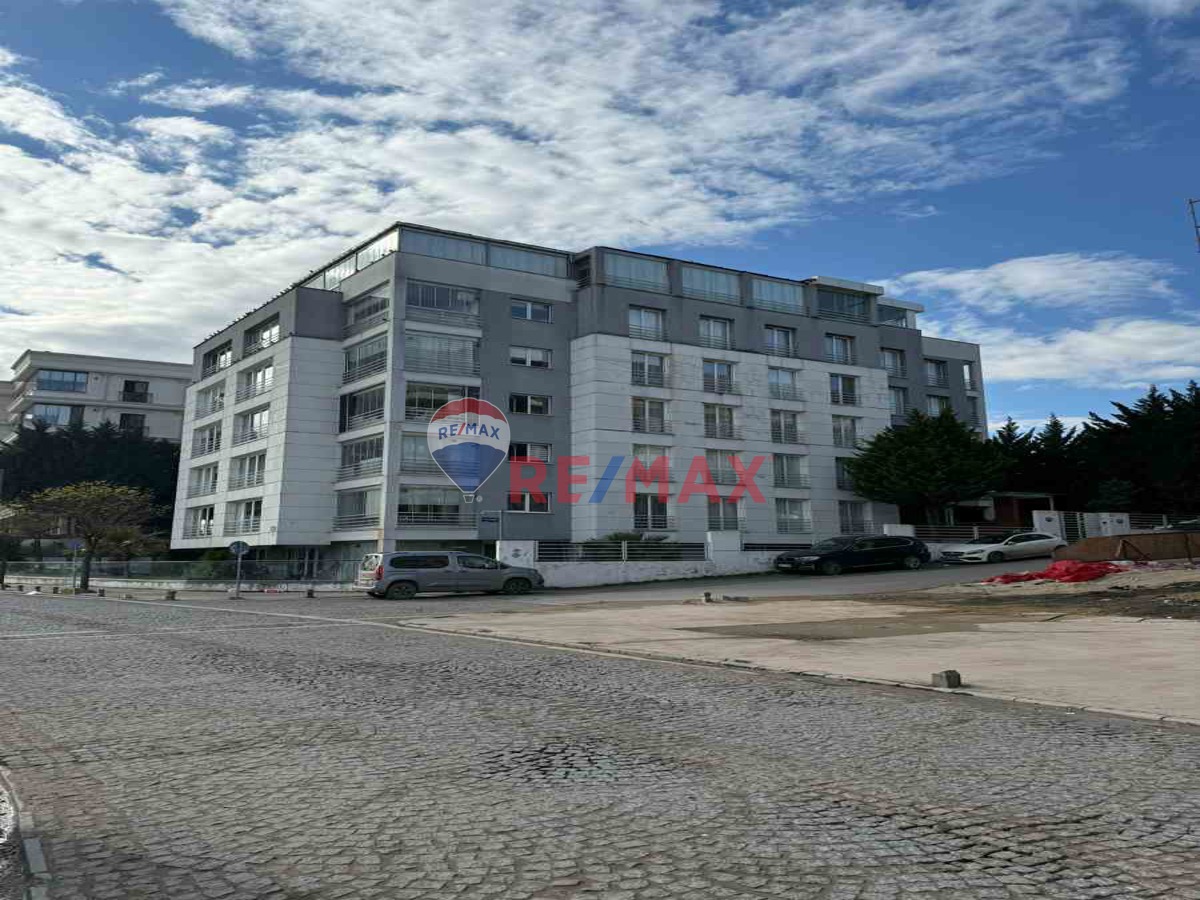 ATAKUM YAT LIMANINDA DENIZE SIFIR SATILIK 4+1 DAIRE