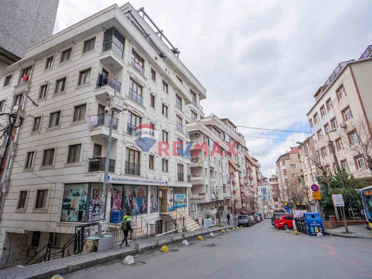 AZİZBAŞKAYA'DAN MECİDİYEKÖY GÜLBAHAR CAD. YENI BINADA 3+1 DUBLEKS DAİRE