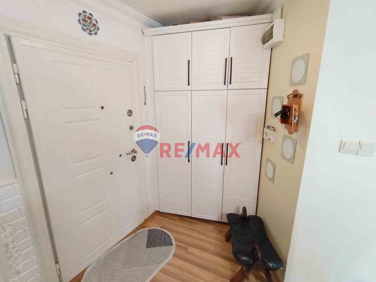 ATAŞEHIR KÜÇÜKBAKKALKÖY'DE 2+1 EBEVEYN BANYOLU SATILIK ARAKAT DAIRE