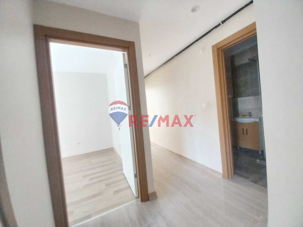 BEYLİKDÜZÜ GÜRPINAR DEREAĞZI ROYAL HOME  2+1