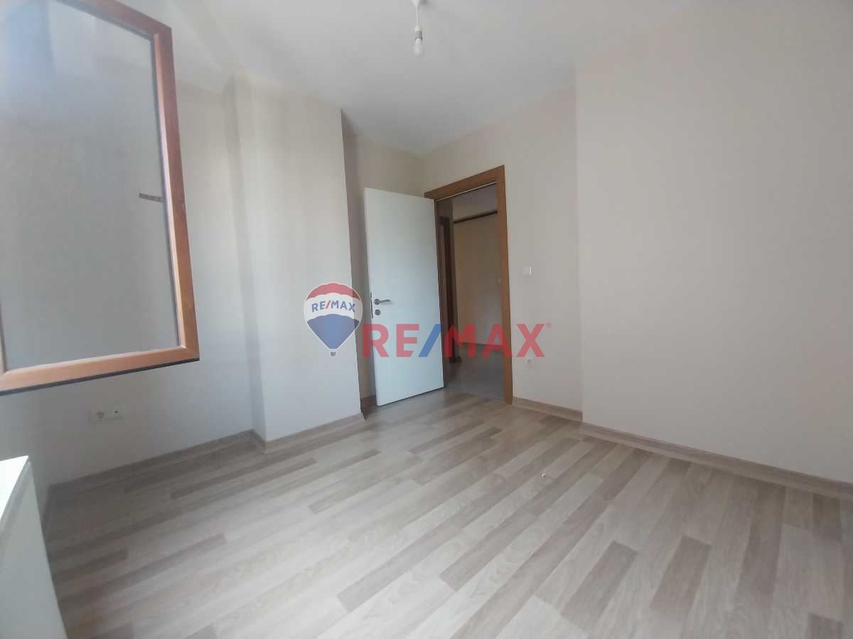 BEYLİKDÜZÜ GÜRPINAR DEREAĞZI ROYAL HOME  2+1