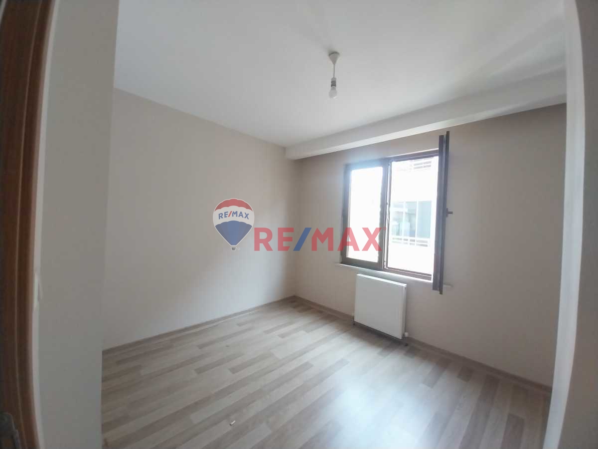 BEYLİKDÜZÜ GÜRPINAR DEREAĞZI ROYAL HOME  2+1