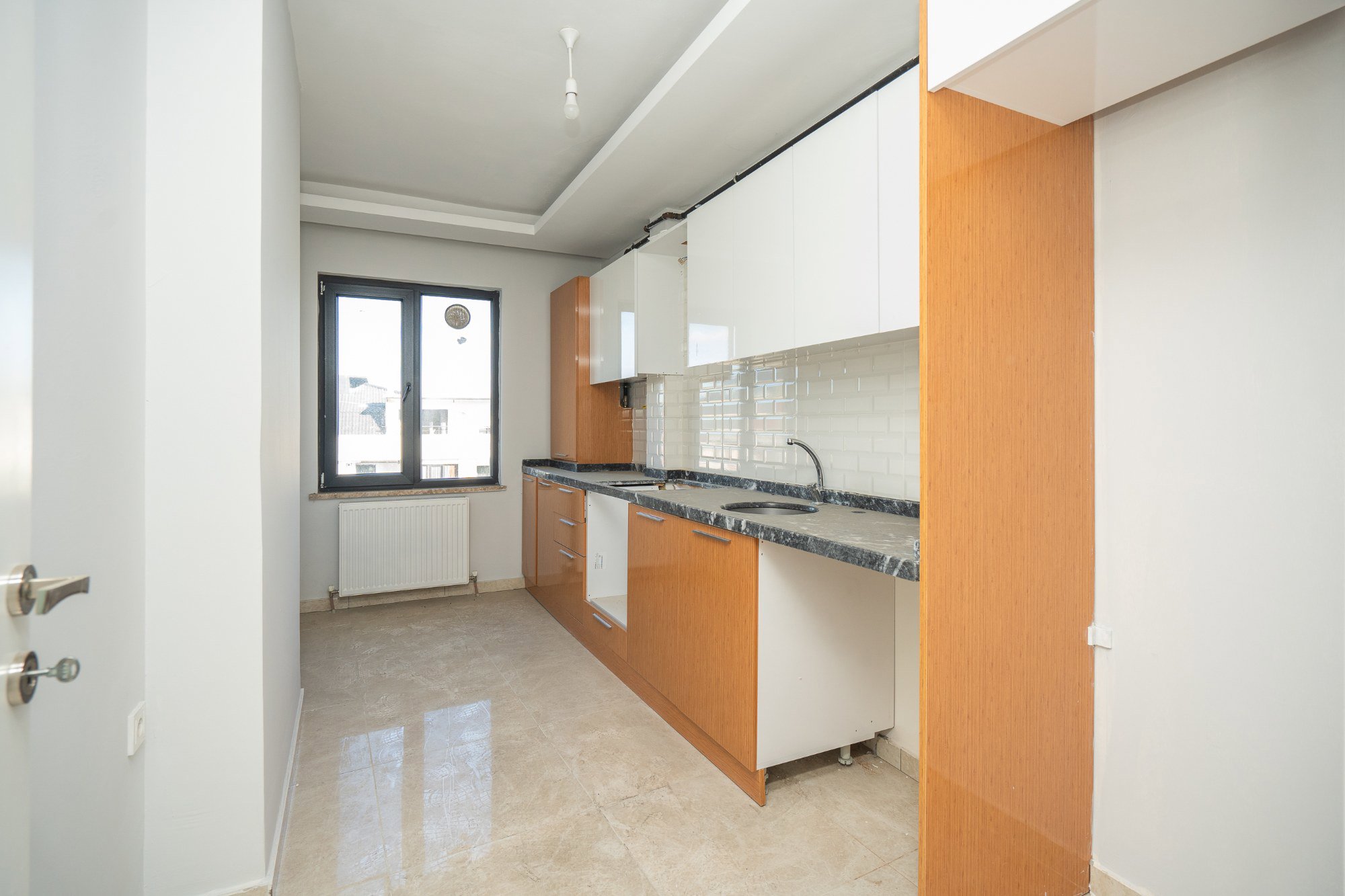 REMAX GELİŞİMDEN MARMARA KONAKLARI 2 SİTESİNDE SATILIK DAİRE