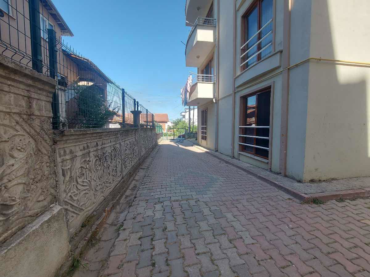 GÖLCÜK PIYALEPAŞA GENIŞ 3+1 EBEVYN BANYOLU DUBLEKS REMAXÇAKRA