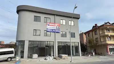 REMAX GALA HADIMKÖY CADDE ÜZERİ KİRALIK KOMPLE BİNA 1200M2