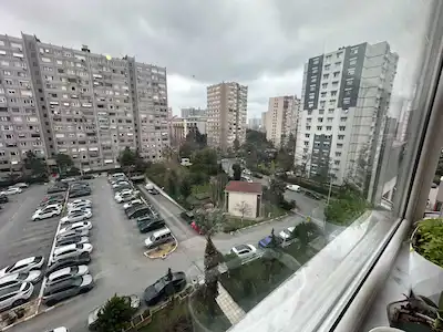 ATAKÖY 9. KISIM’DA DEĞERLI LOKASYONDA GENIŞ FERAH SATILIK 3+1 DAIRE
