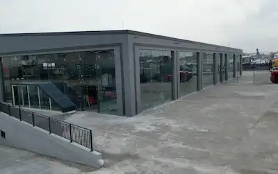 ORHANLI'DA CAM CEPHELI TICARI ALAN SHOWROOM & DÜKKAN