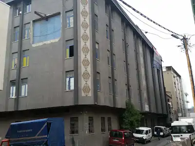 SATILIK 3.200 M² KOMPLE TİCARİ BİNA