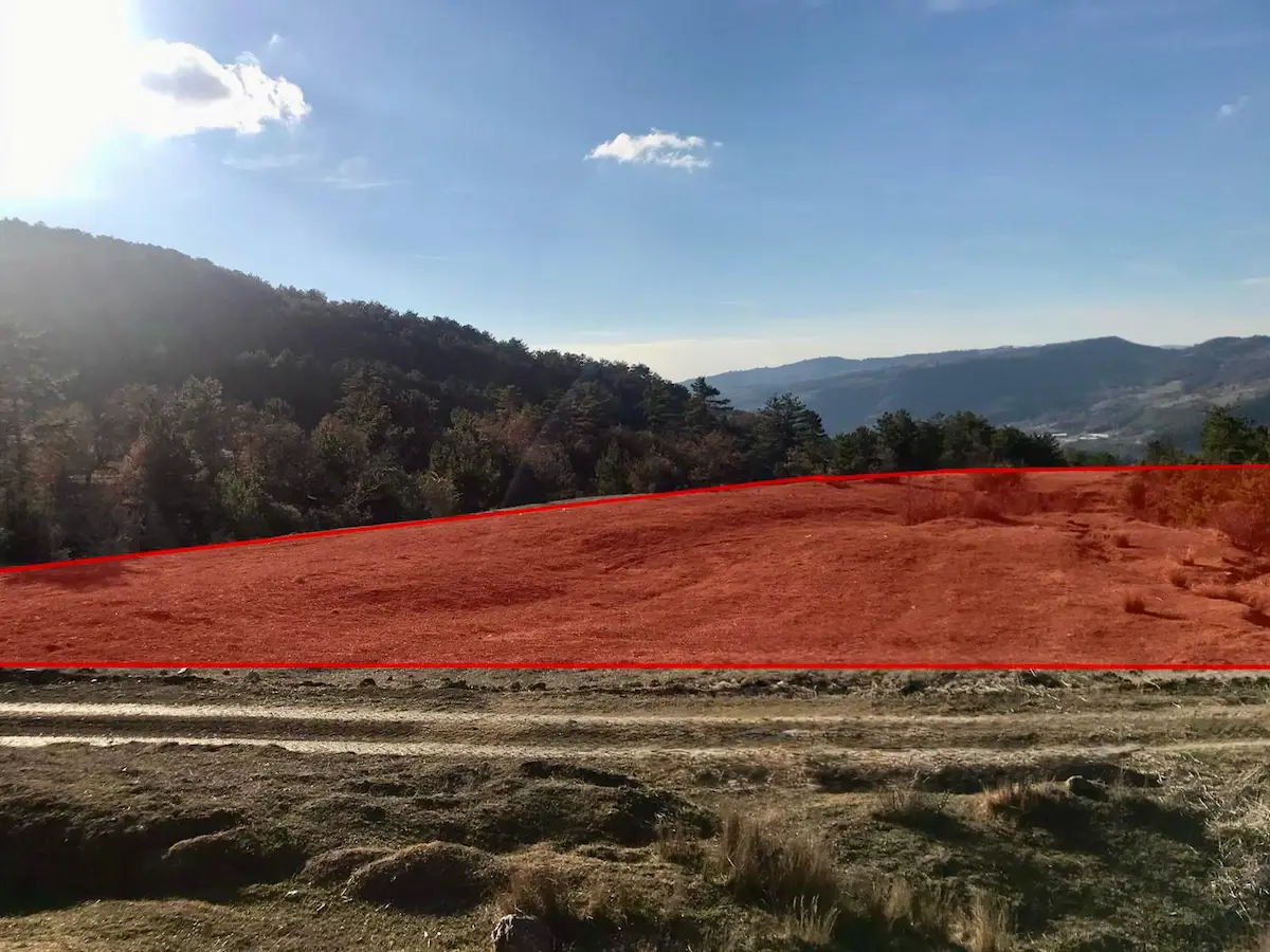 REMAX DESİGN TARAKLI İÇDEDELERDE 4909 M2 TARLA