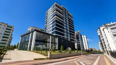 PURSAKLAR MERKEZ'DE 190 M² GENIŞ KULLANIMLI 4+1 SATILIK DAIRE