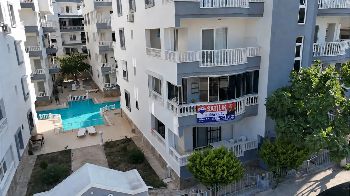 DİDİM ALTINKUM’DA FULL EŞYALI ÖN CEPHE 2+1 LÜKS SATILIK DAİRE