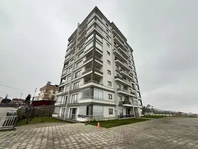 YALINCAK ŞEHRİ SEYİR EVLERİNDE GENİŞ MASRAFSIZ 3+1