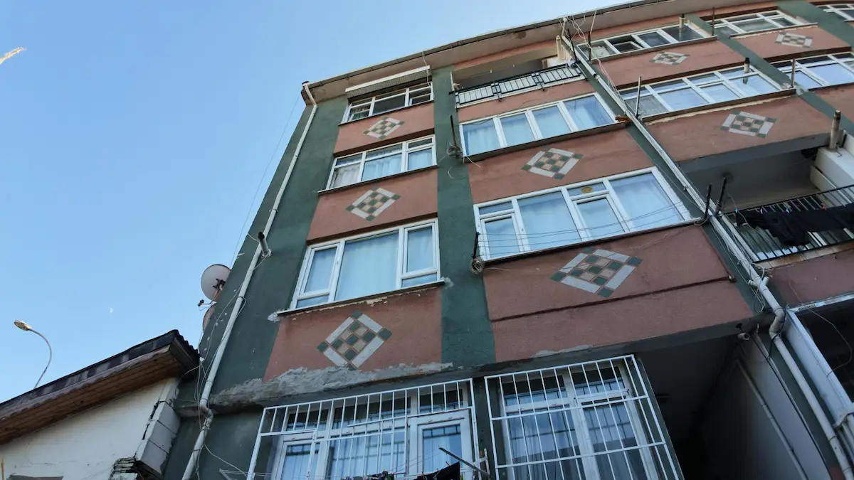 CANSET ATICI'DAN ÜSKÜDAR SELAMİ ALİDE 2+1 DAİRE
