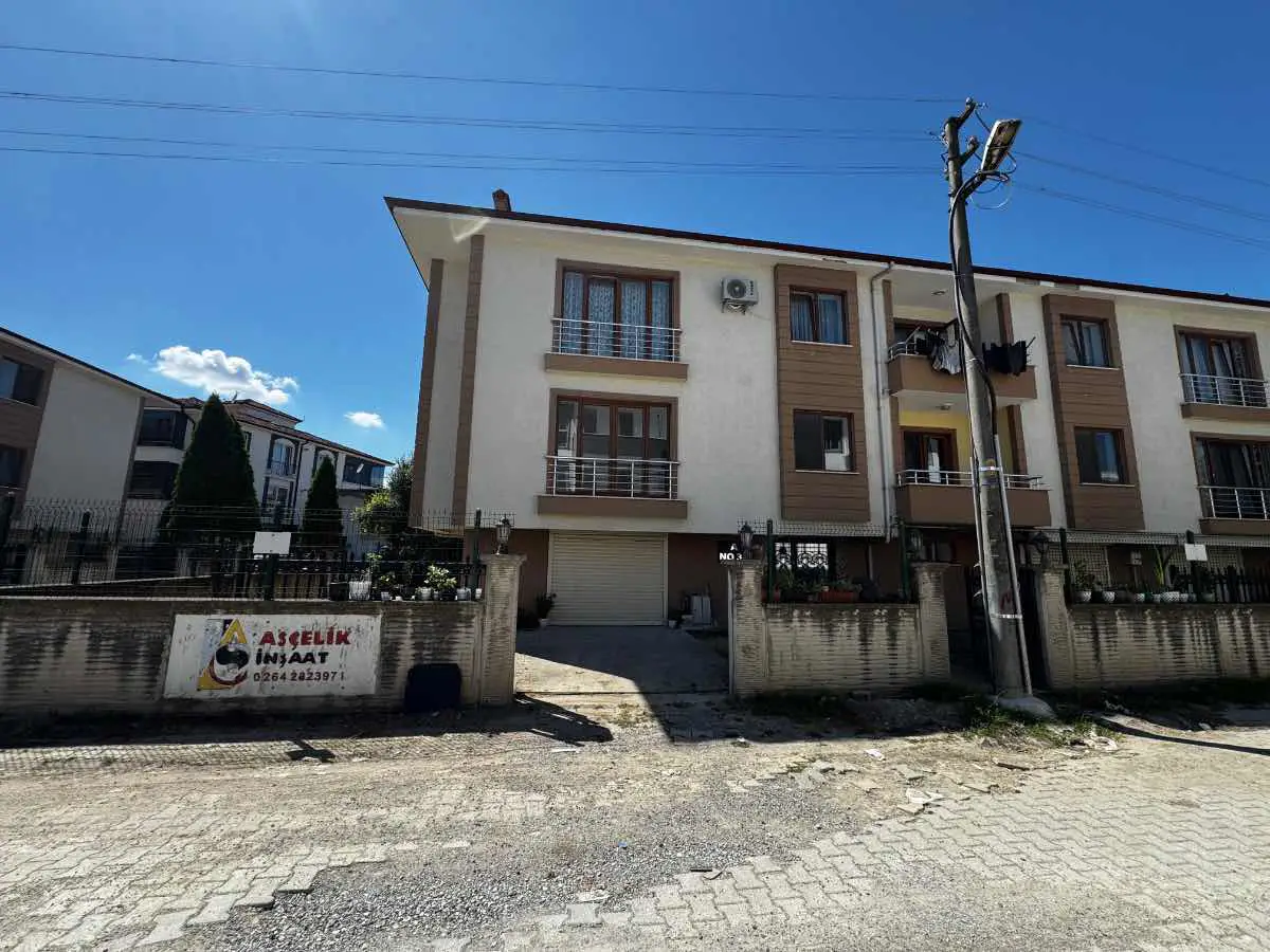 🏡 YENI STAD YAKININDA FERAH VE BAKIMLI 3+1 KÖŞE DAIRE!