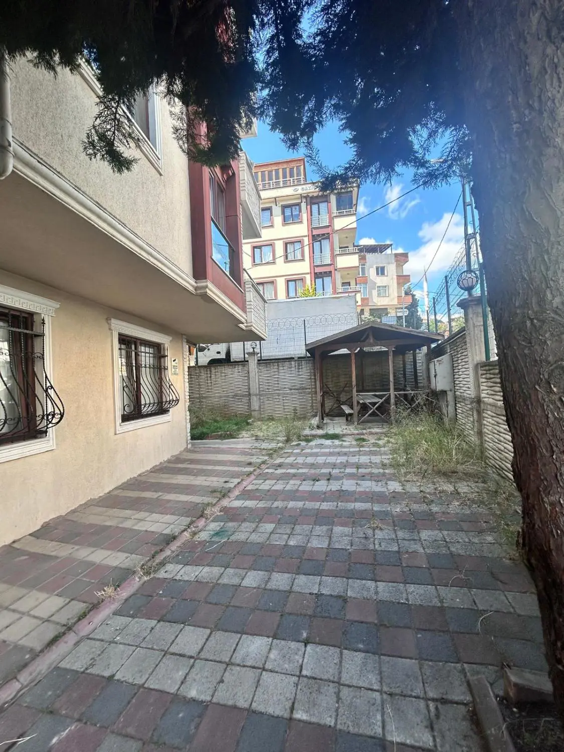 Property image 8