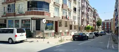 ESENYURT ARDIÇLI’DA GİRİŞ KAT 60 M² KİRALIK DÜKKAN / OFİS