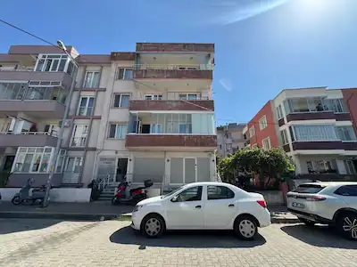 ÇANAKKALE ISMETPAŞA MAH. AMERİKAN MUTFAK ARA KAT 2+1 SATILIK DAİRE
