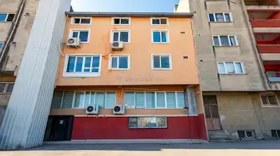 REMAX BEYAZ | KÜÇÜKBALIKLI’DA SATILIK KOMPLE ENDÜSTRİYEL BİNA | 5 KAT