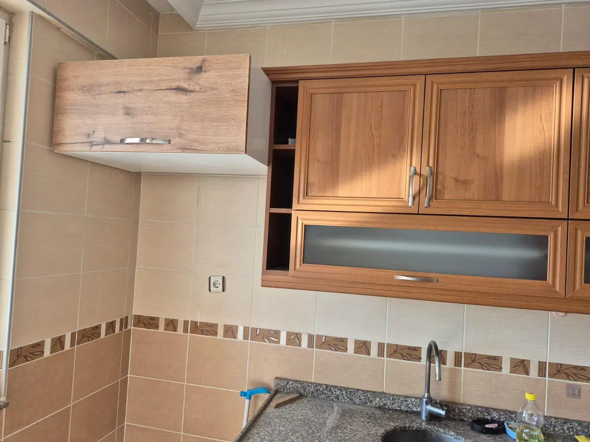 ONİKİŞUBAT’TA 4+1 | 160 M² BRÜT | 8. KAT (SON KAT) | 2 BANYO | BALKONLU KİRALIK DAİRE