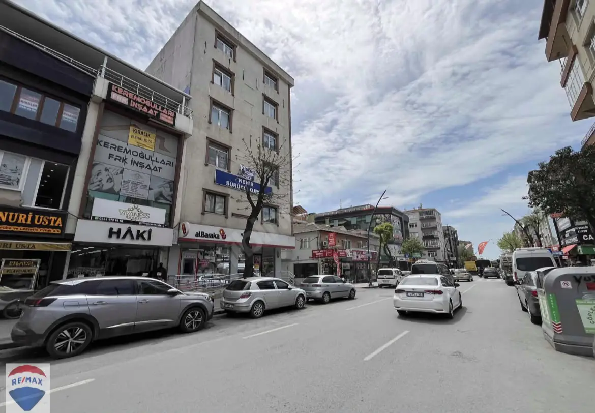 SEFAKÖY CADDE ÜZERİ KİRALIK 225M2 OFİS KATI