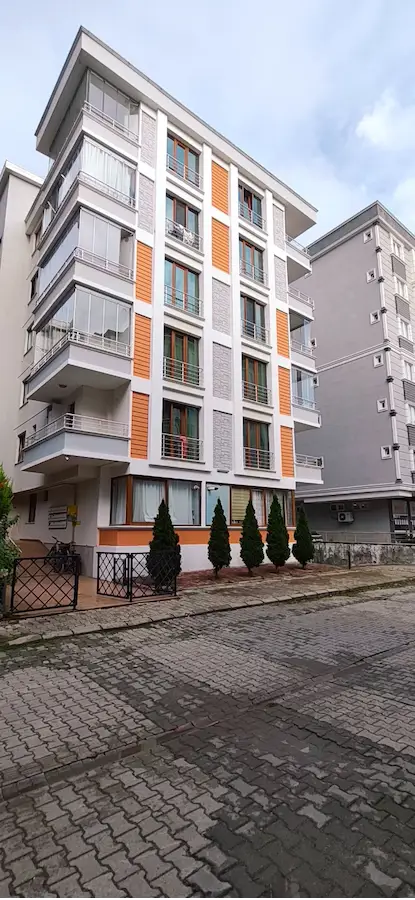 KIRALIK ATAKUM YENİMAHALLE’DE EŞYALI 1+1 | EN ÜST KAT | BALKONLU | BOŞ