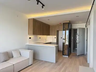 PURSAKLAR SARAYDA PROTOKOL YOLU ÜZERINDE 1 + 1 SATILIK OFIS