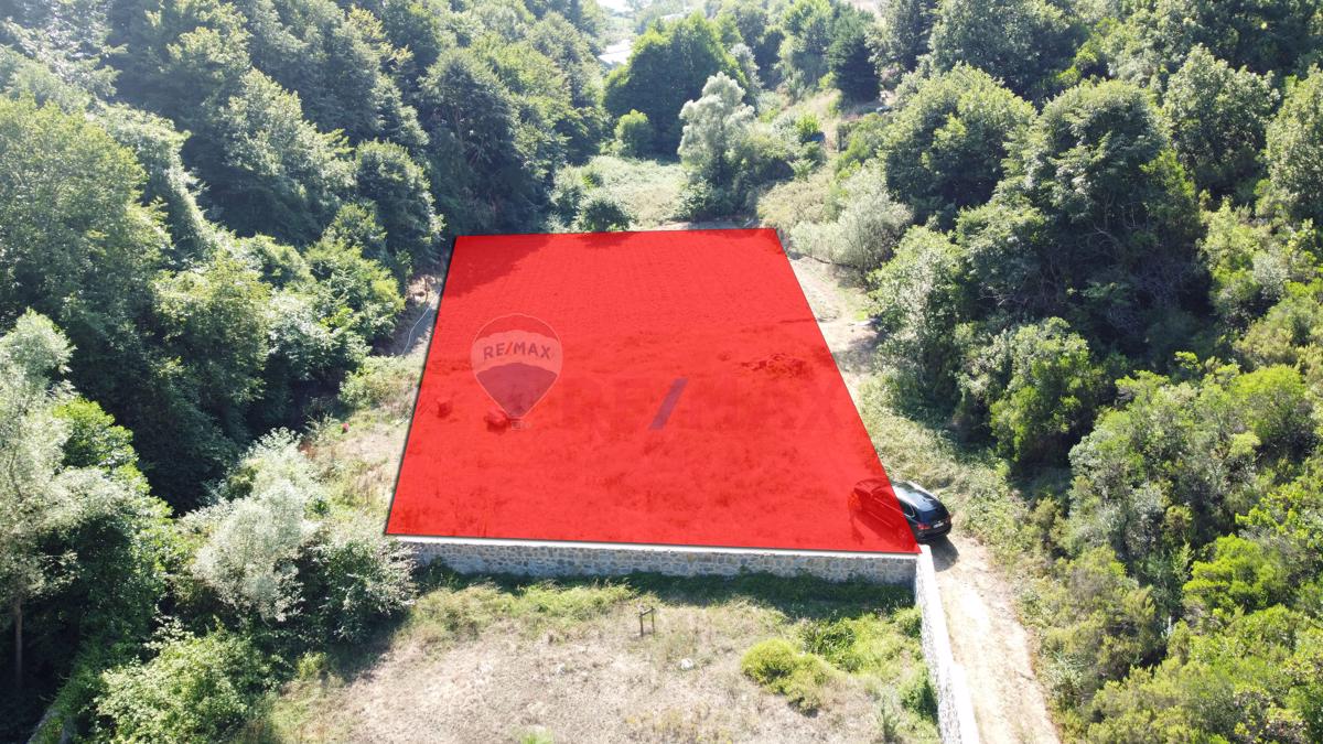 BEYKOZ ÇENGELDERE MAHALLESINDE SATILIK 747 M² İMARLI ARSA