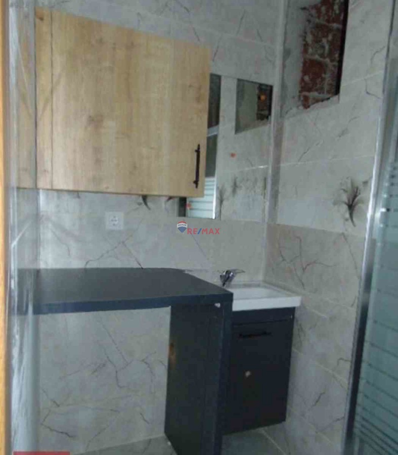 BUCA UFUK MAHALLESIN DE MERKEZI LOKASYON DA 2+1 SATILIK DAIRE