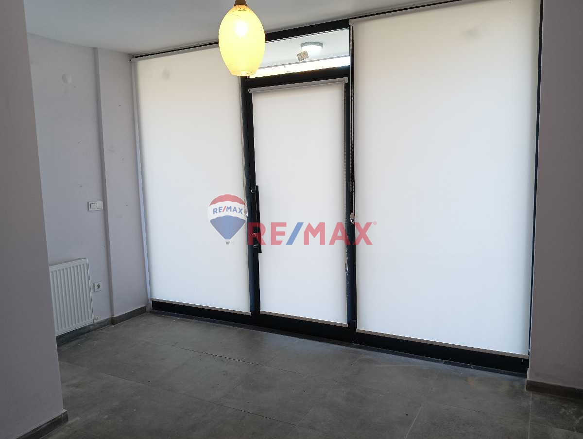 MALTEPE'DE KİRALIK 25 M2 DÜKKAN