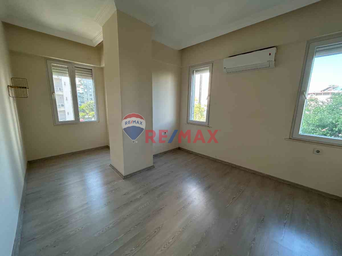 KONYAALTI MOLLA YUSUF'DA 3+1 KİRALIK DAİRE