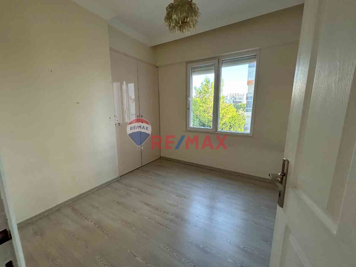 KONYAALTI MOLLA YUSUF'DA 3+1 KİRALIK DAİRE