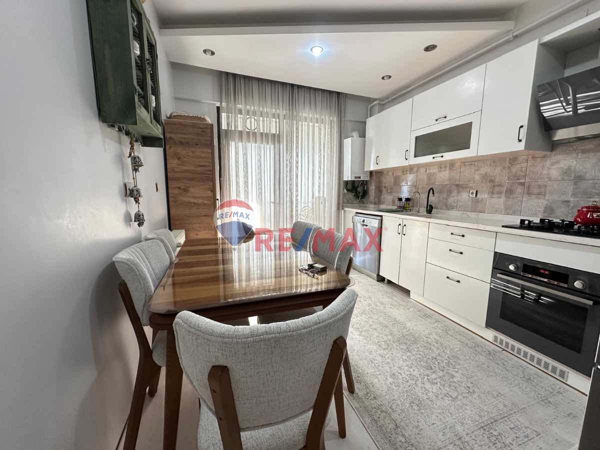 REMAX DOĞU'DAN ÇAYDAÇIRA MAHALLESİ MANAS EVLERİNDE SATILIK 3+1