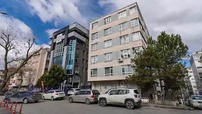 DR MEDİHA ELDEM SOKAK KÖŞESİNDE ASANSÖRLÜ 6. KAT 4+1 DAİRE