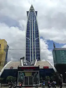 DAP ROYAL CENTER MALTEPE'DE GÜNEY CEPHE SATILIK 2+1 !!