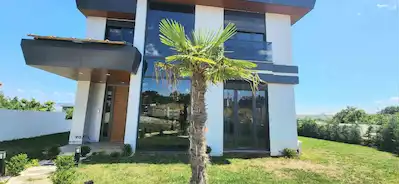 TUZLA TEPEÖREN DE MÜSTAKIL TRIPLEX HAVUZLU VILLA