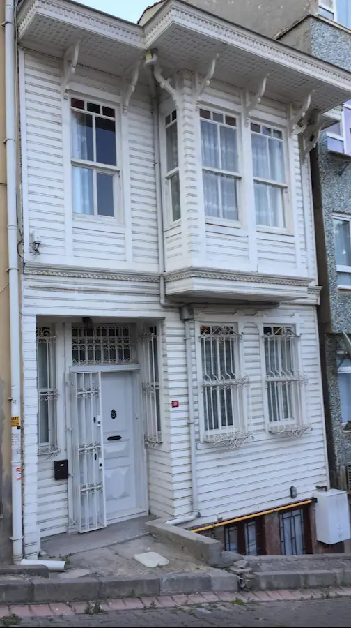 KUZGUNCUK FETHİPAŞA KORUSU YANI, SATILIK TARİHİ BİNA