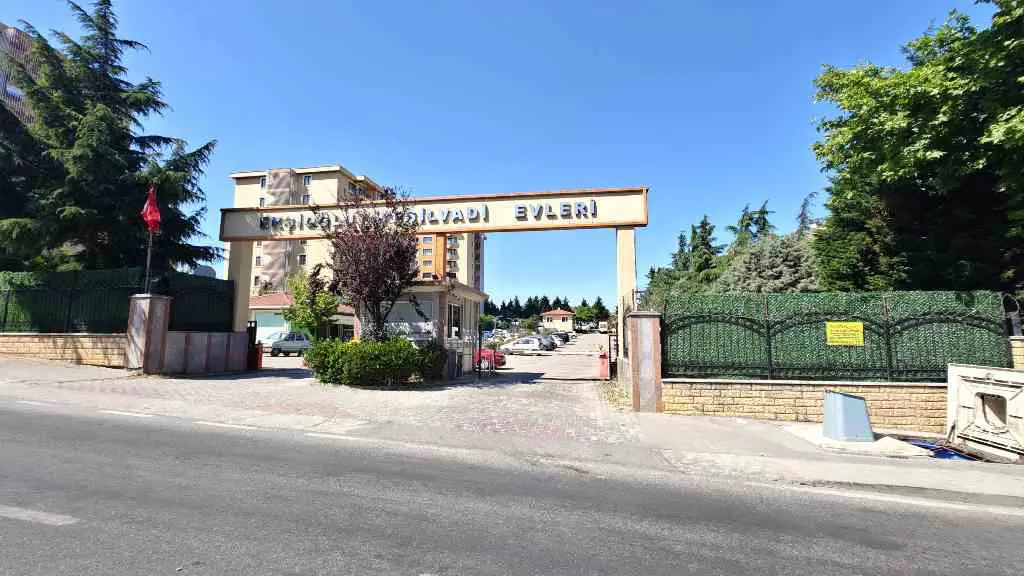 PENDİK YENİŞEHİR EKŞIOĞLU YEŞILVADI EVLERI 3+1 SATILIK DAIRE