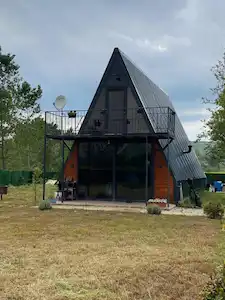 KÖRFEZ OSMANLI'DA 772M2 ARAZI IÇERISINDE ÖZEL YAPIM A-FRAME YAŞAM ALANI
