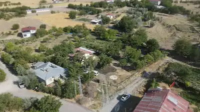 RE/MAX DEĞİŞİM-ALPAĞUT KÖY MERKEZİNDE HAZIR KURULU BAHÇE
