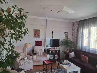 İÇERENKÖY'DE SATILIK 3+1 DAİRE - 115M² NET KULLANIM ALANI