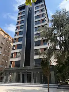 BAĞDAT CADDESİ TAŞMEKTEP SOKAK’TA SIFIR KİRALIK DÜKKÂN